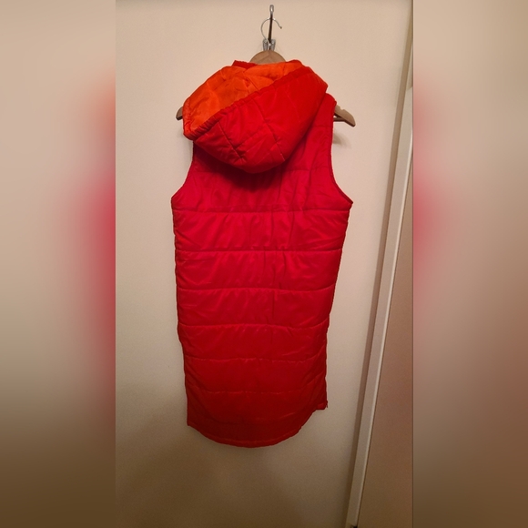 Brand New Long Red Puffer Vest - Picture 2 of 5